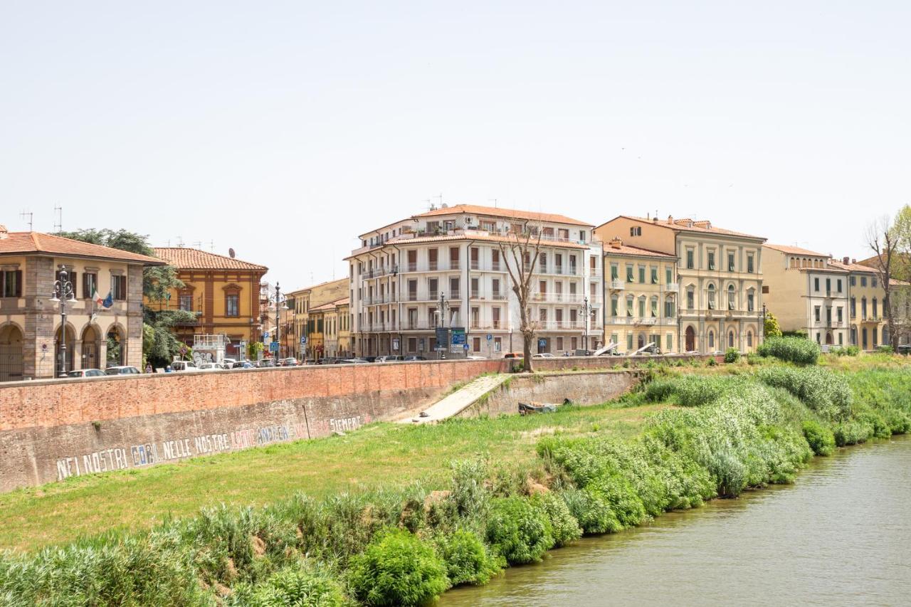 Modern Attics With Balconies And Panoramic View Pisa Exterior foto